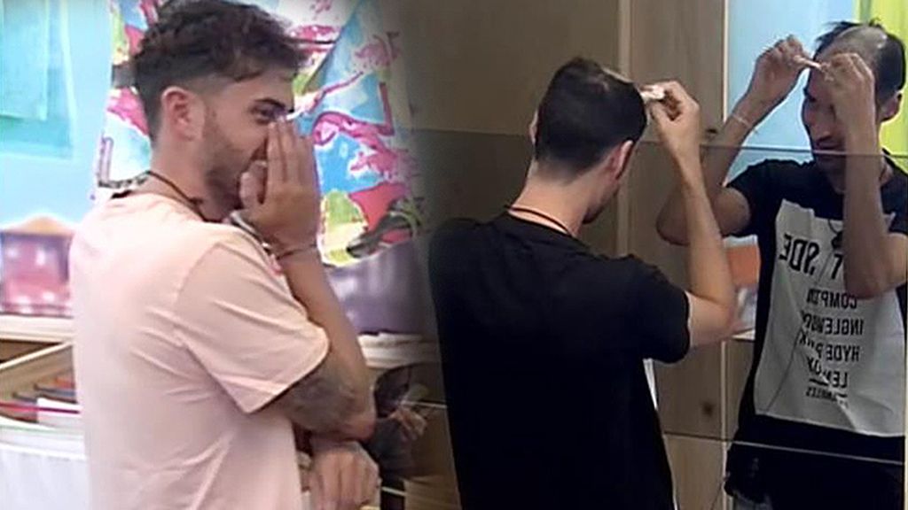 Rodrigo flipa con el peluquín de Miguel