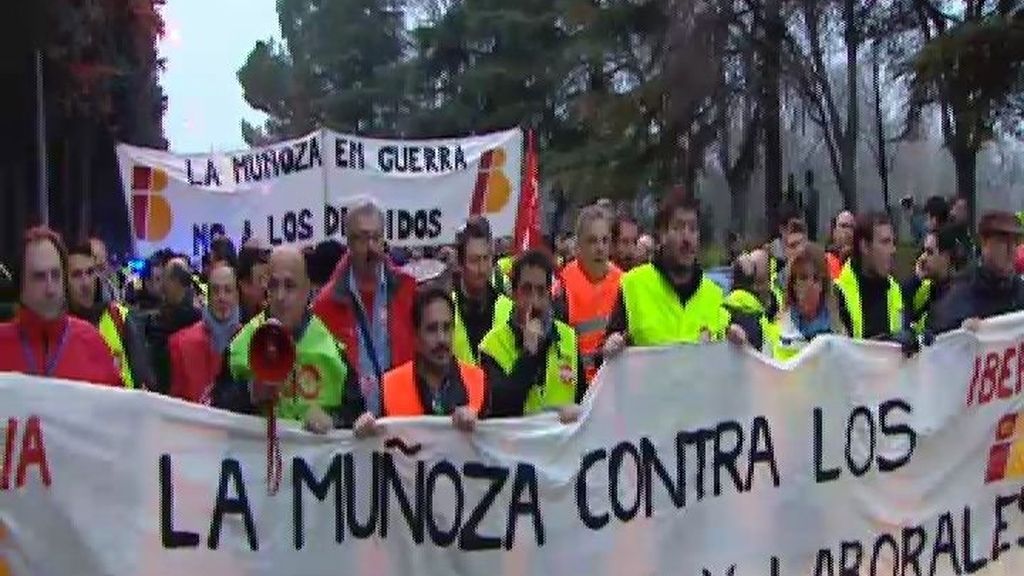 Marcha de los trabajadores de Iberia en contra de los despidos