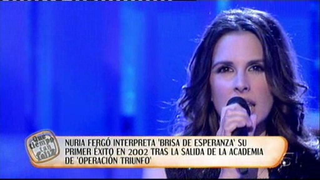 Nuria Fergó interpreta "Brisa de Esperanza", su primer gran éxito