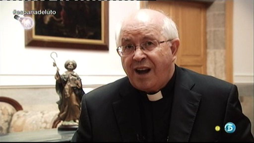 Julián Barrio, arzobispo de Santiago: "No es fácil hacer una lectura creyente"
