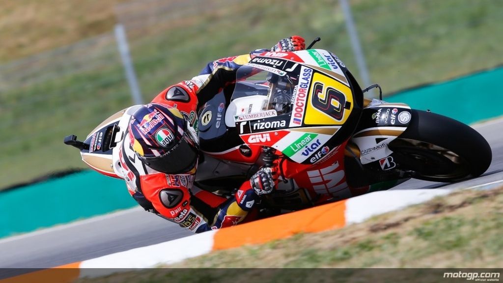 Bradl, por delante de Lorenzo y Pedrosa