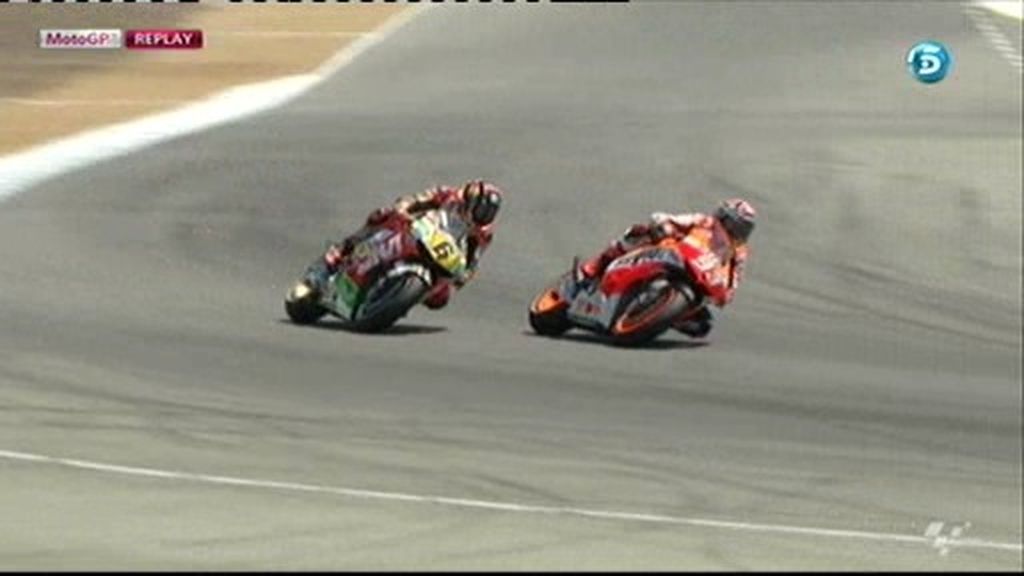 Márquez le gana el interior a Stefan Bradl y se pone líder en Laguna Seca