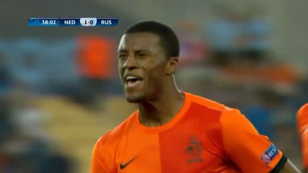 Gol: Holanda 1-0 Rusia (min.39)