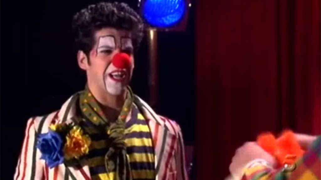 Toti se viste de payaso