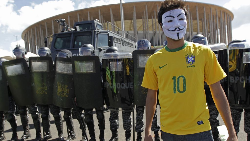 El gobierno brasileño responde ante las multitudinarias protestas
