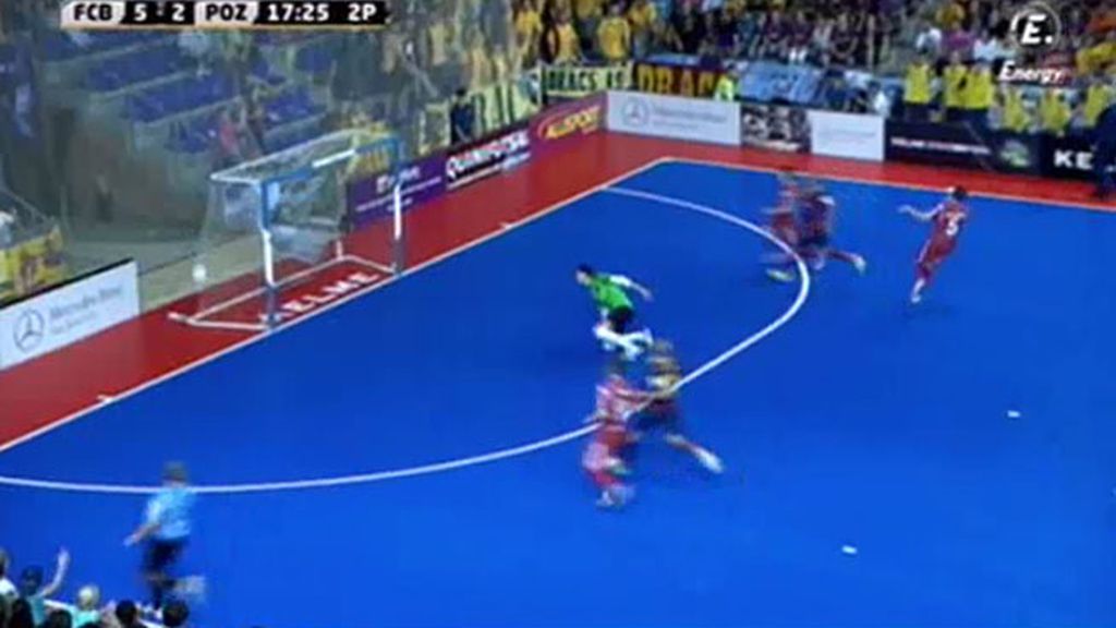 Gol de Lolo Suazo (Barcelona 5-3 ElPozo)