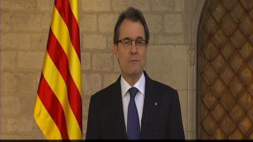 Artur Mas aboga por el “derecho a decidir sin tutelas” en su discurso del día de Sant Jordi