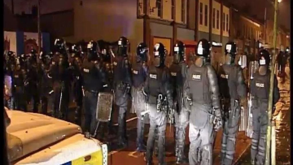 Cuarta noche de disturbios en Belfast