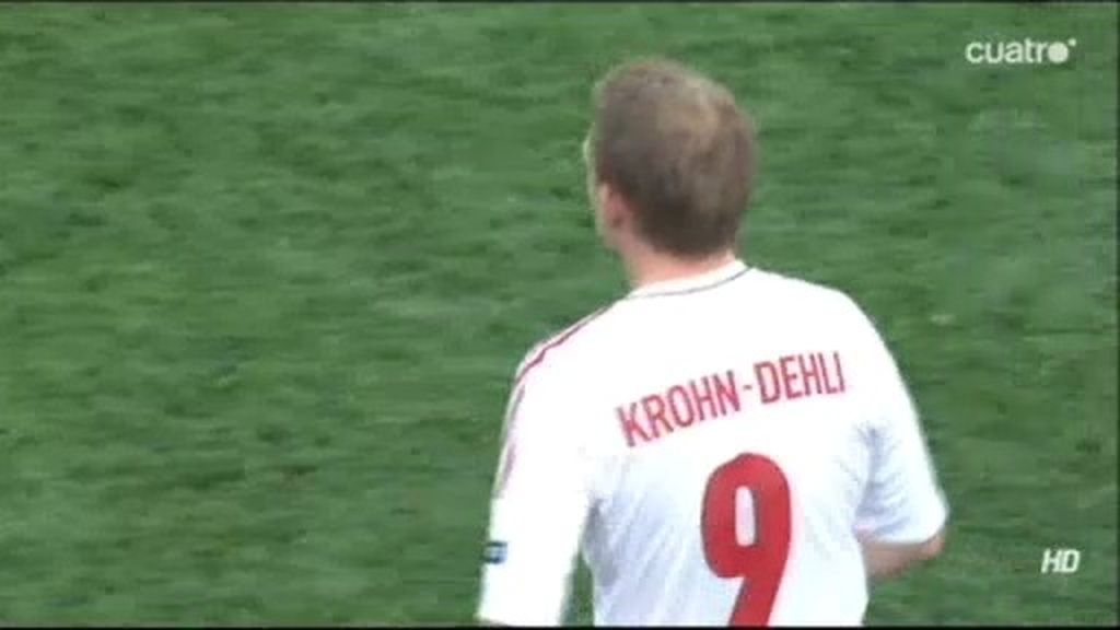 Caño tremendo en el gol clave de Dinamarca