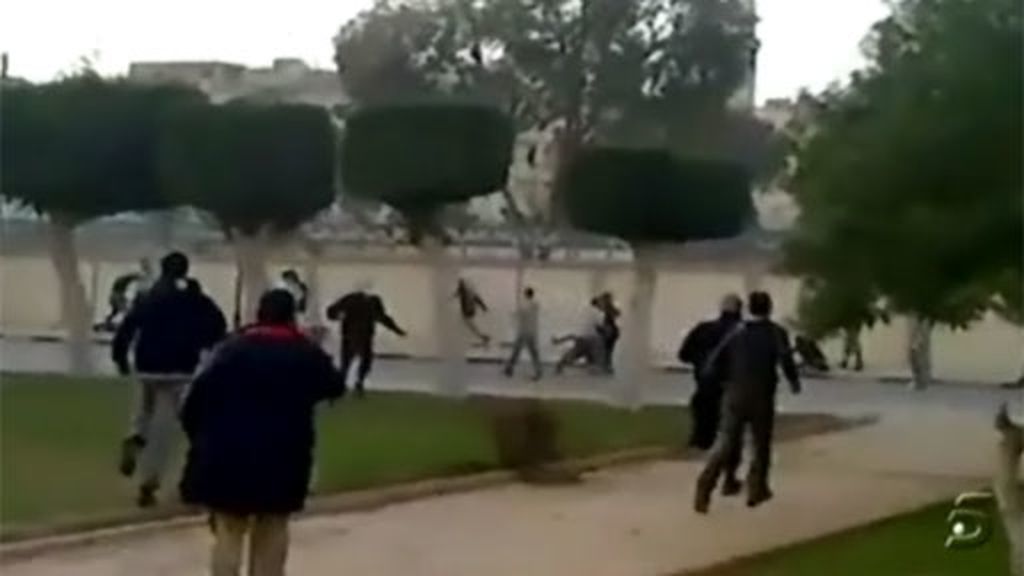 Brutal represión en Libia