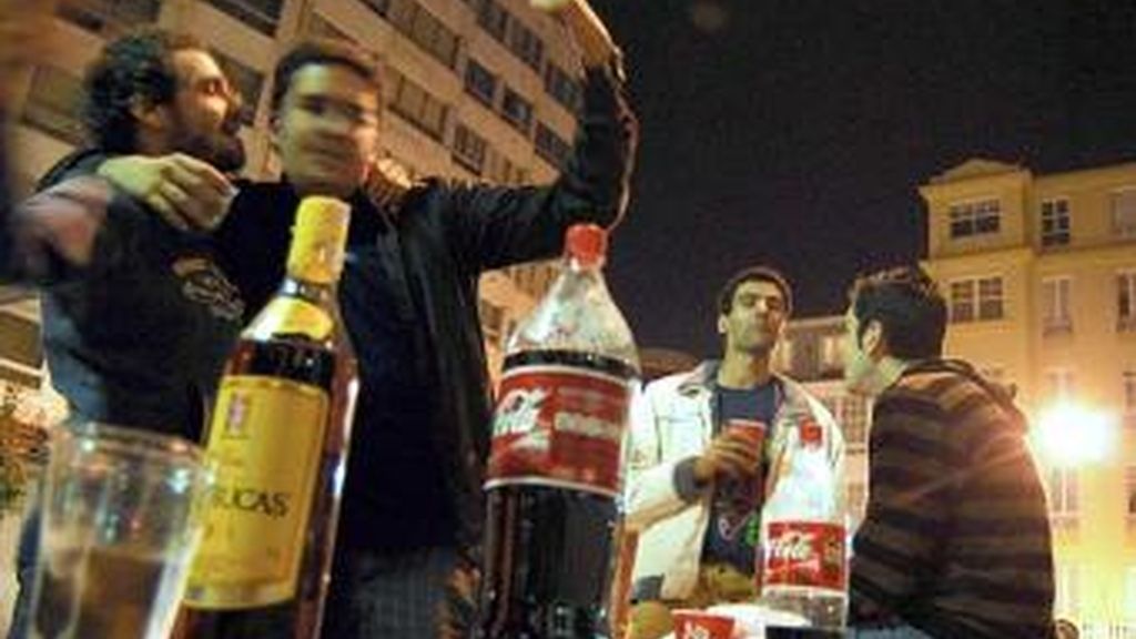 Las borracheras de los jóvenes en Barcelona, una pesadilla para los vecinos