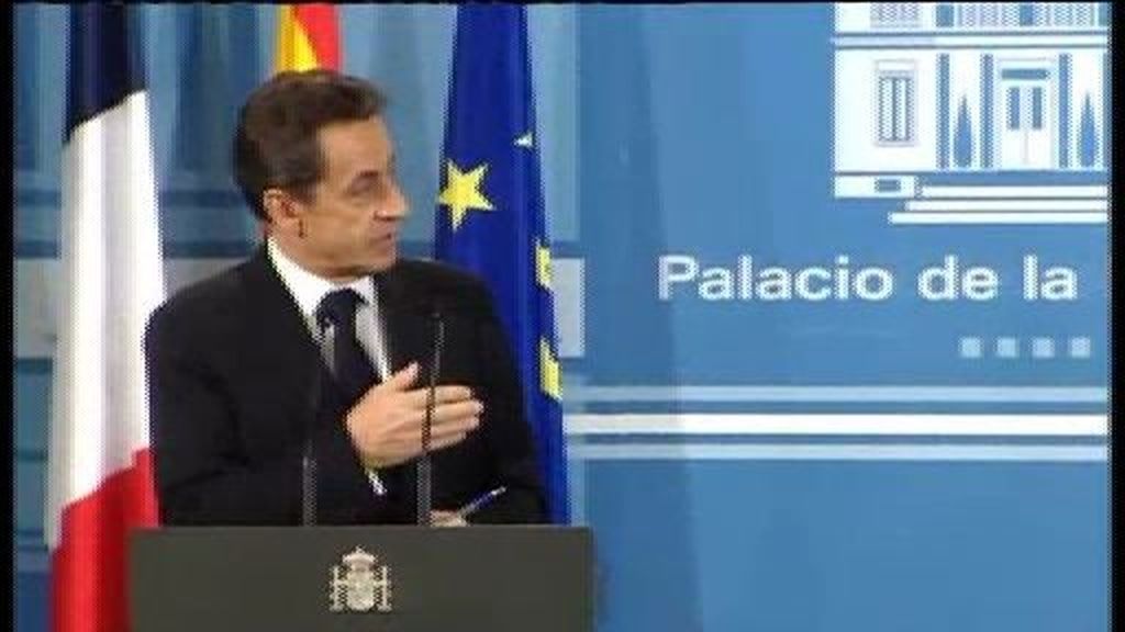 "Ni en Francia ni tampoco en España son las agencias de calificación las que definen las políticas"