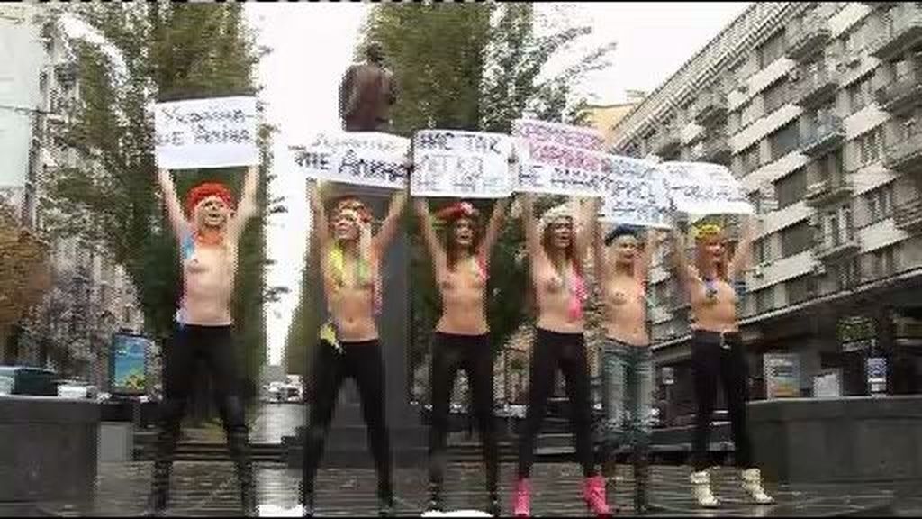 El grupo reivindicativo FEMEN llega a España