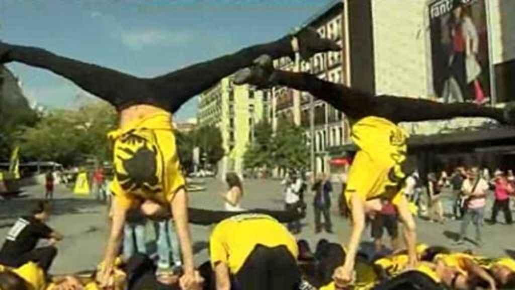 Llegan a España los "contorsionistas locos"