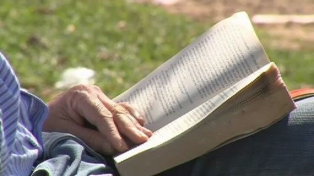 El libro electrónico gana terreno al de papel en el Barometro de Hábitos de Lectura