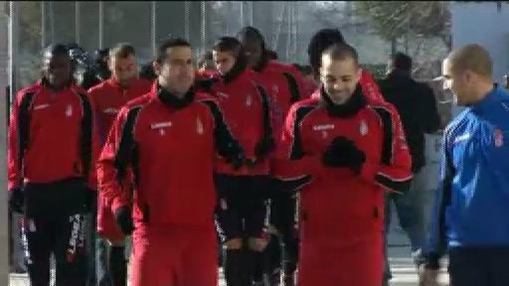 Abel dirige su primer entrenamiento con el Granada