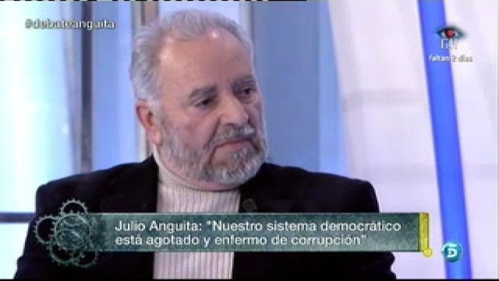 Julio Anguita: "Es el fin de la Transición"