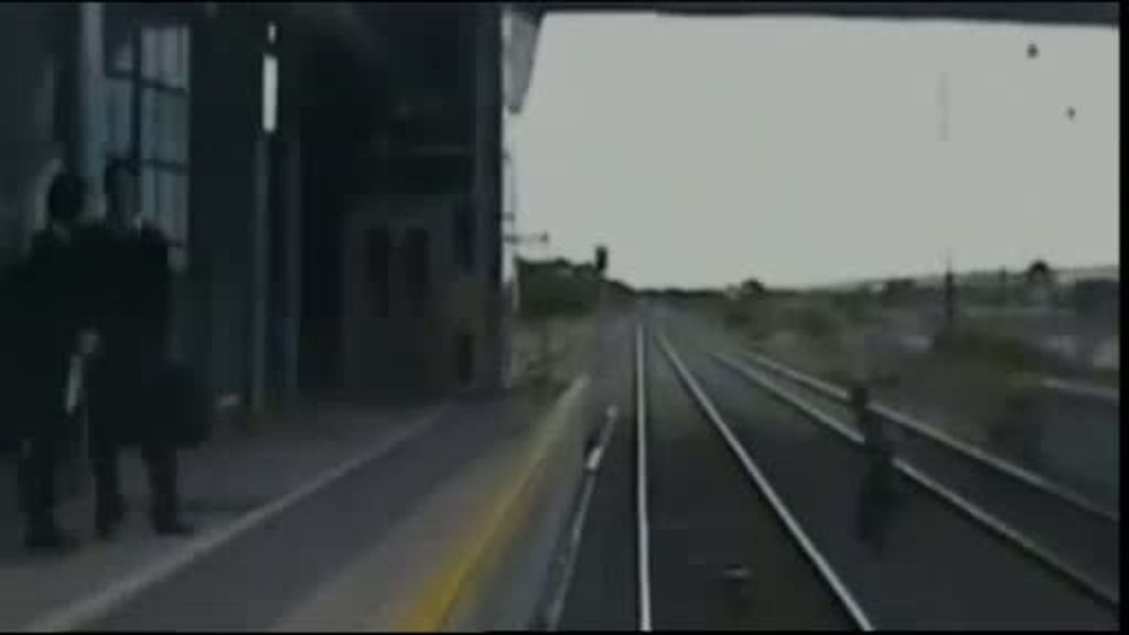 Delante de un tren a 90 km/h