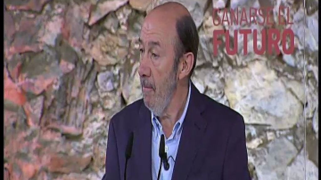 Rubalcaba: “Queremos que paguen los que más tienen, los que más ganan y los que más heredan”
