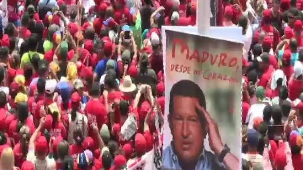Maduro toma posesión en Venezuela