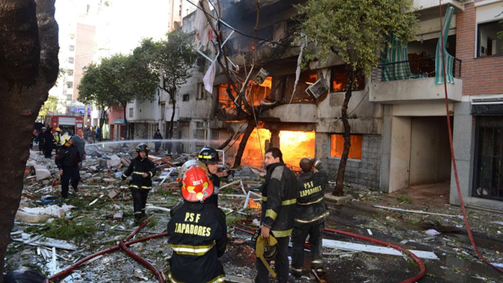 Una explosión deja una docena de muertos en Rosario