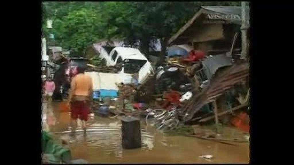 El tifón Washi golpea con fuerza el sur de Filipinas