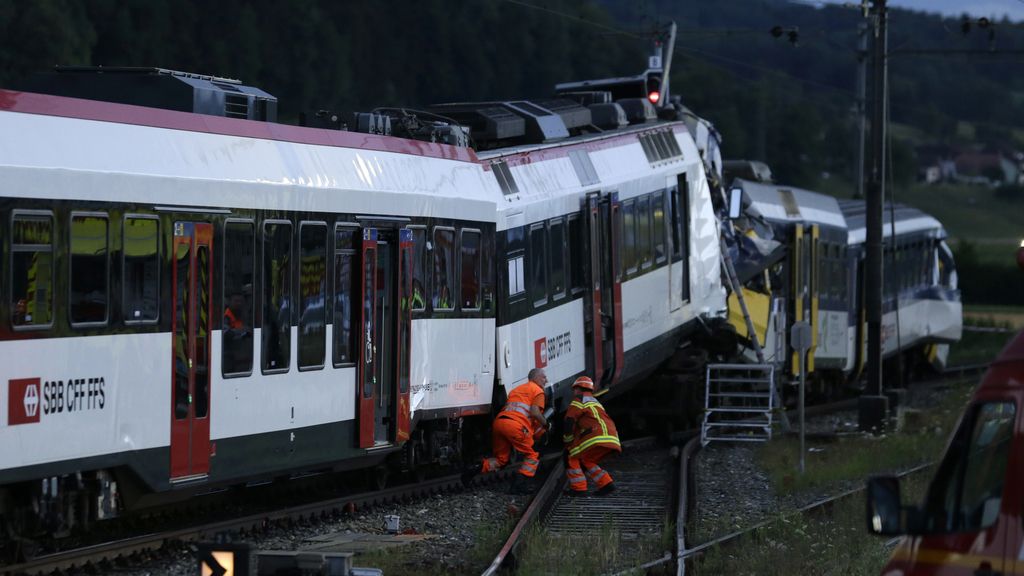 Encuentran en cadáver del maquinista del tren siniestrado en Suiza