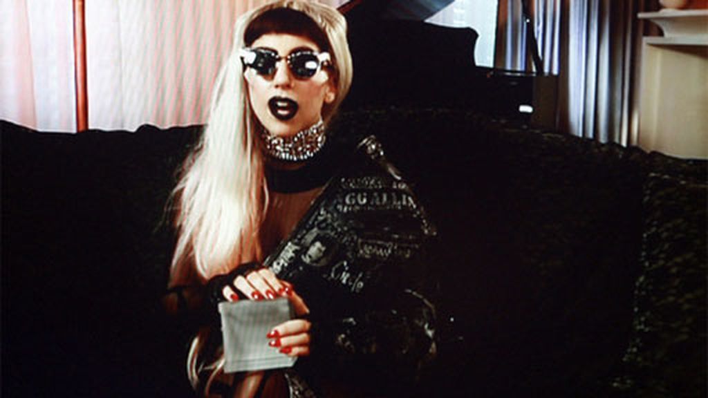 Lady Gaga, ahora periodista
