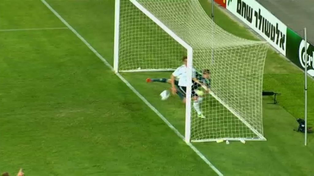 Gol: Holanda 2-0 Alemania (min. 38)