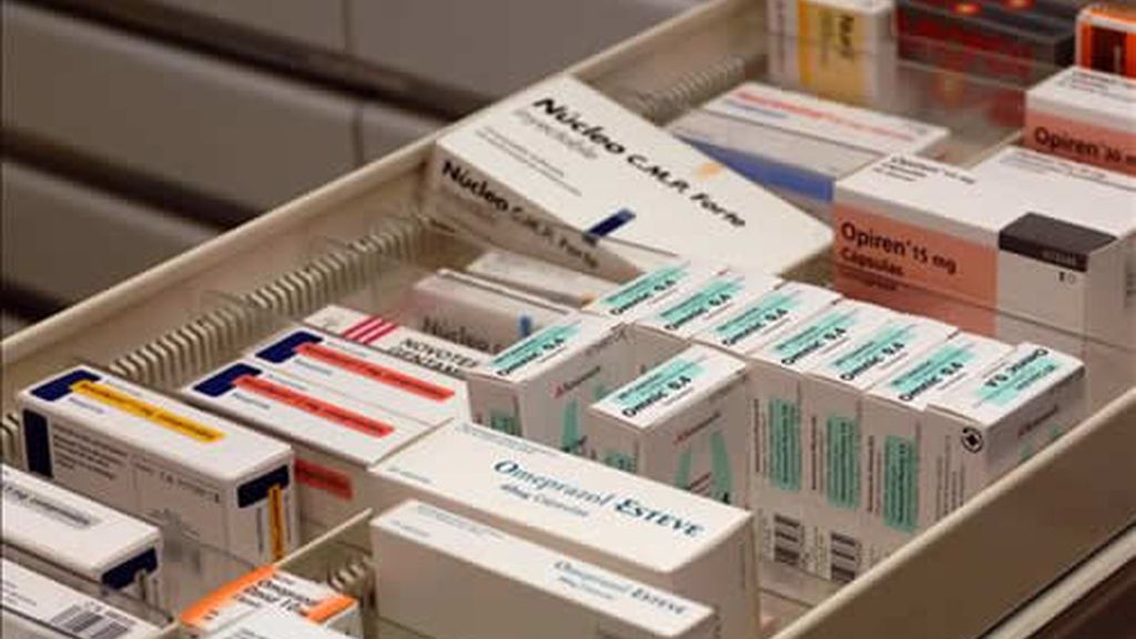 Sanidad propone una lista de 456 medicamentos para excluir su financiación