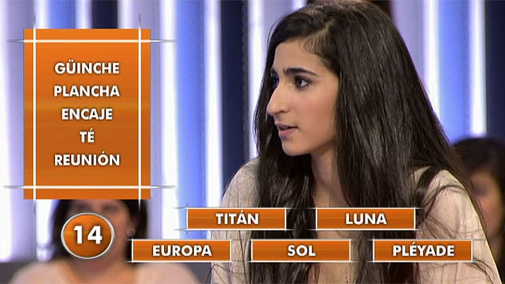 Alba Flores hace pleno