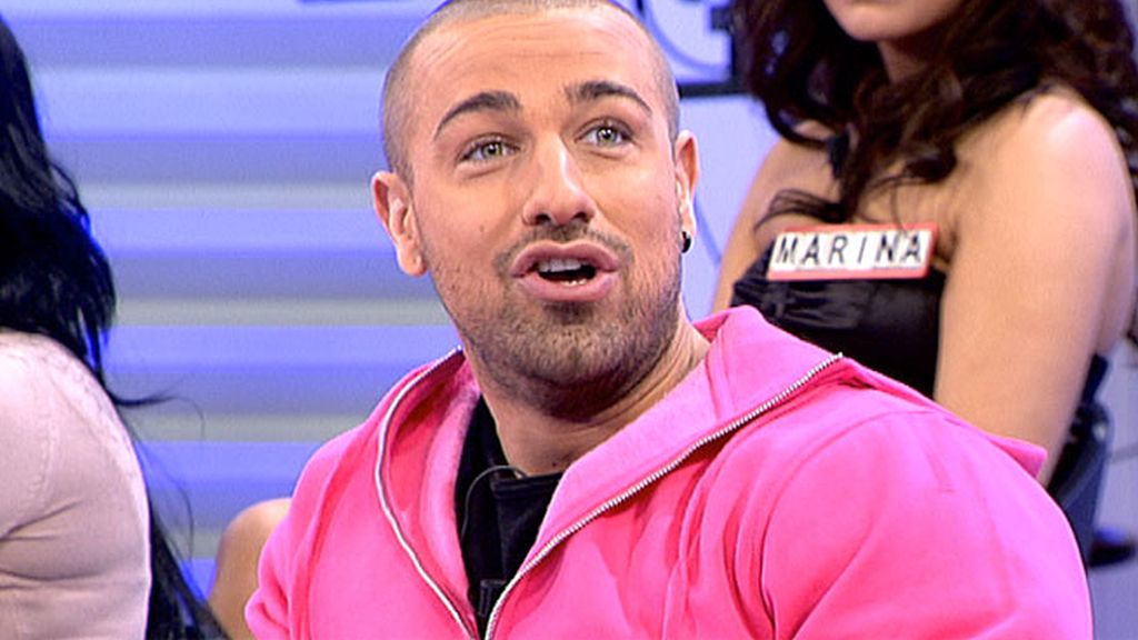 Rafa tiene un acercamiento con Raquel