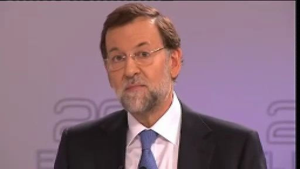 Rajoy confunde a Rubalcaba con Zapatero