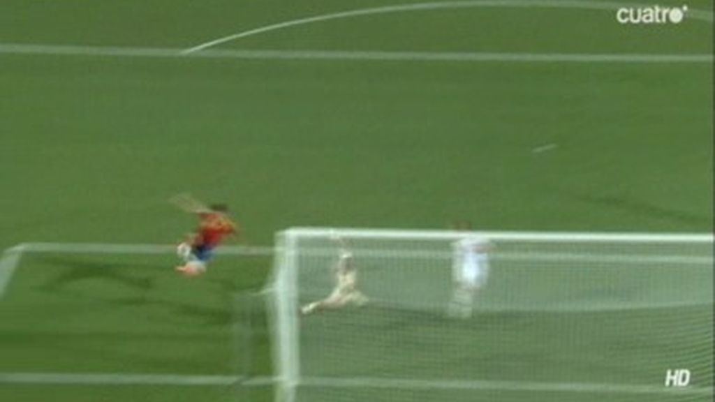 El palo evita un espectacular gol de tijera de Álvaro Morata