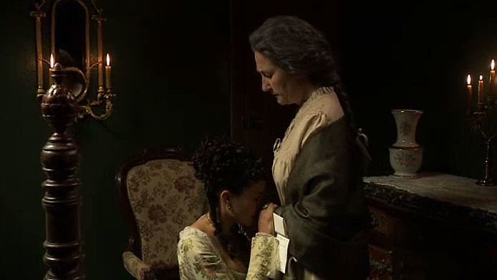 Beatriz chantajea a su hija
