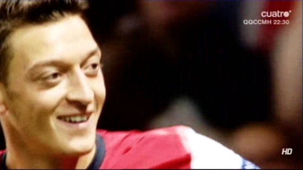 La primera sinfonía de Özil con el Arsenal