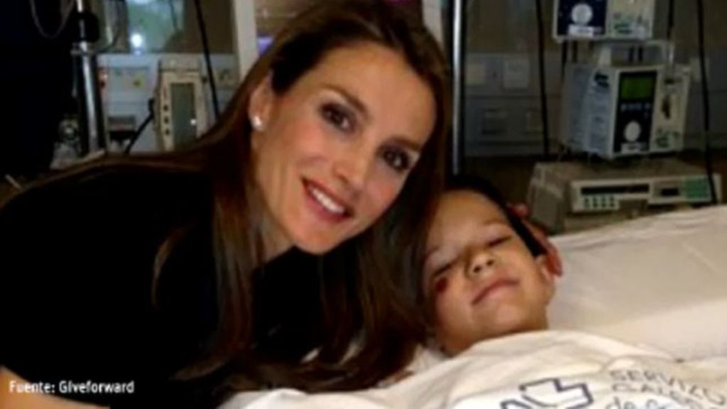 Una niña de Illinois se recupera de varias operaciones tras el descarrilamiento del Alvia
