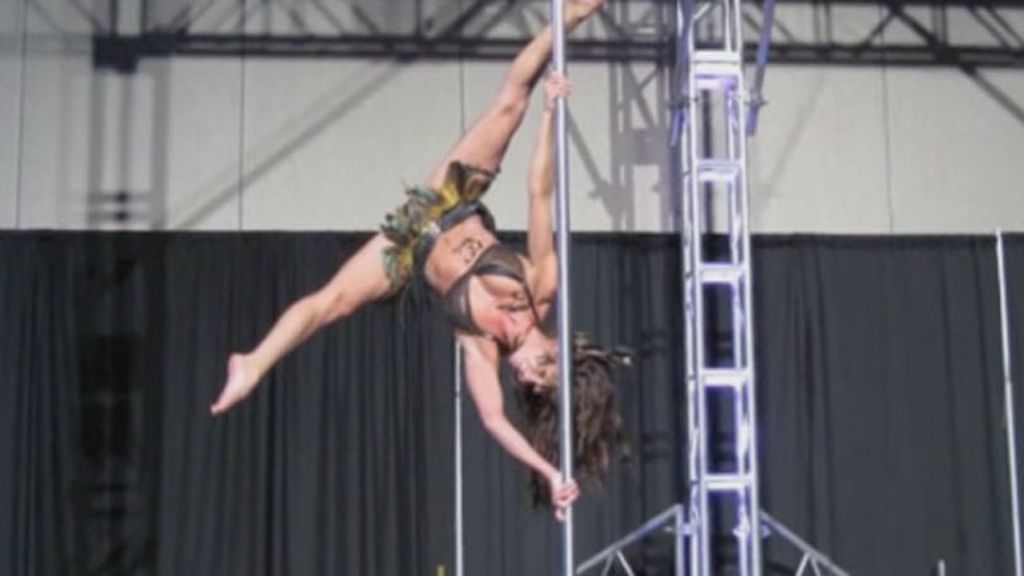 La barra de striptease como modalidad deportiva