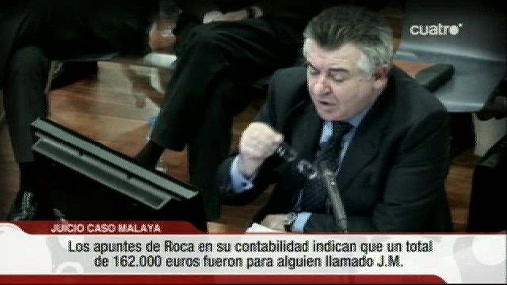 Roca ingresó dinero a las iniciales J.M.