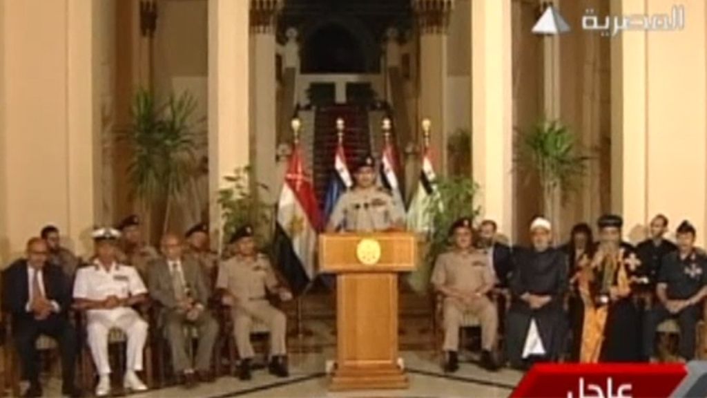 El Ejército pone fin al mandato de Morsi y abre un "periodo de transición"