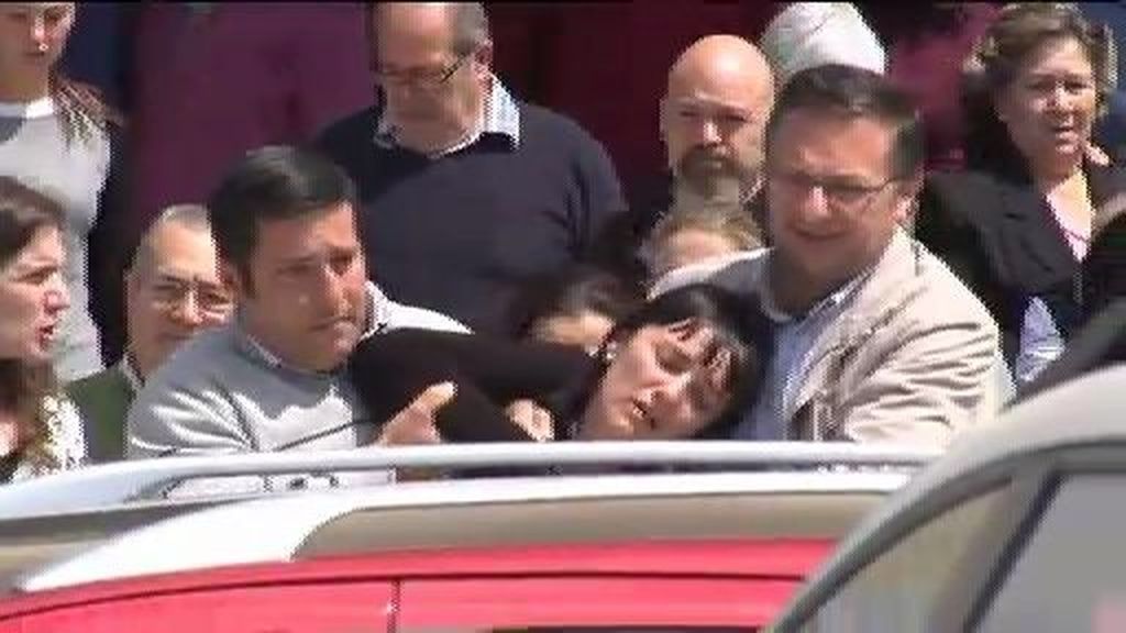 Triste adiós al padre y a la hija muertos en Almonte (Huelva)