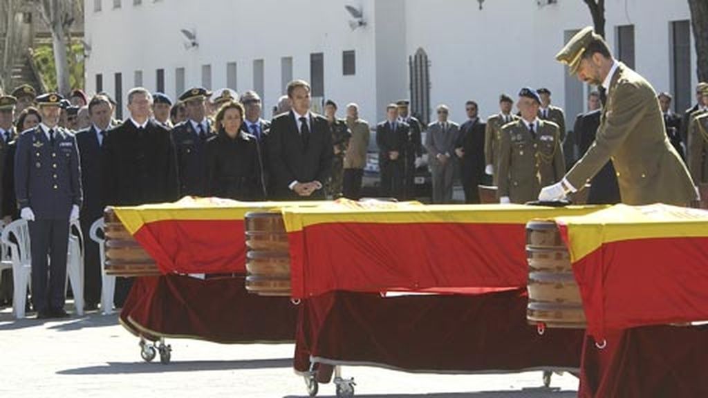 Funeral por los cinco militares