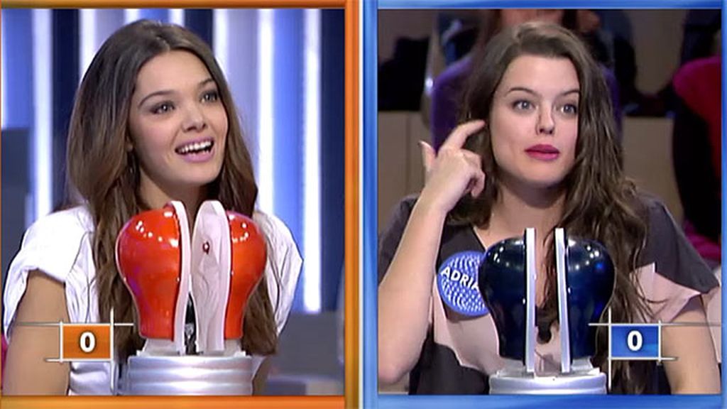 A Ana y a Adriana se les atraganta la canción de Mecano