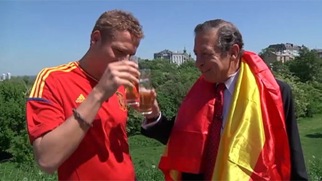 ¡Un brindis por España!