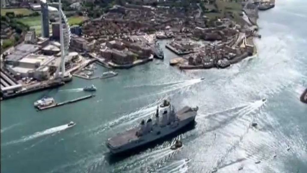 Crece la tensión en Gibraltar con la llegada de los buques de guerra británicos