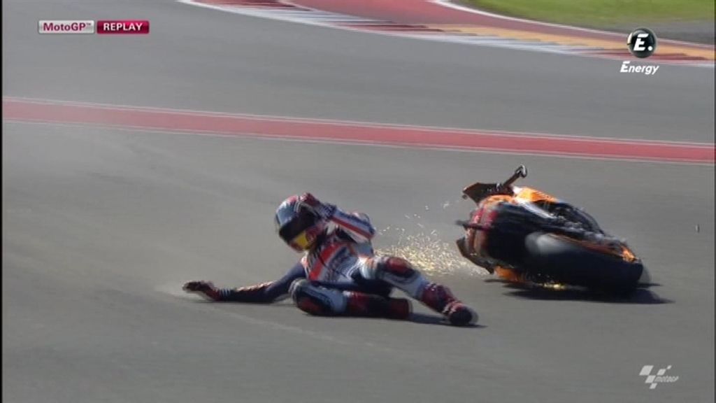 Márquez sufre una aparatosa caída en los terceros libres del GP de Las Américas