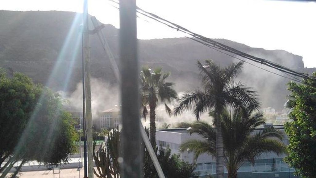 Cinco heridos graves en una explosión de gas en un hotel de Mogán