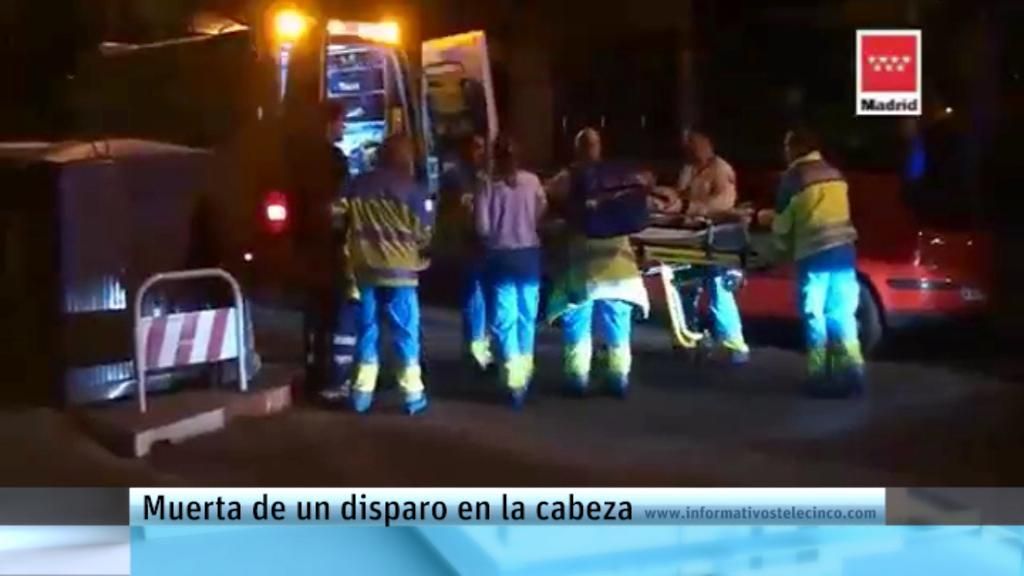 Una mujer fallece en Madrid de un disparo en la cabeza