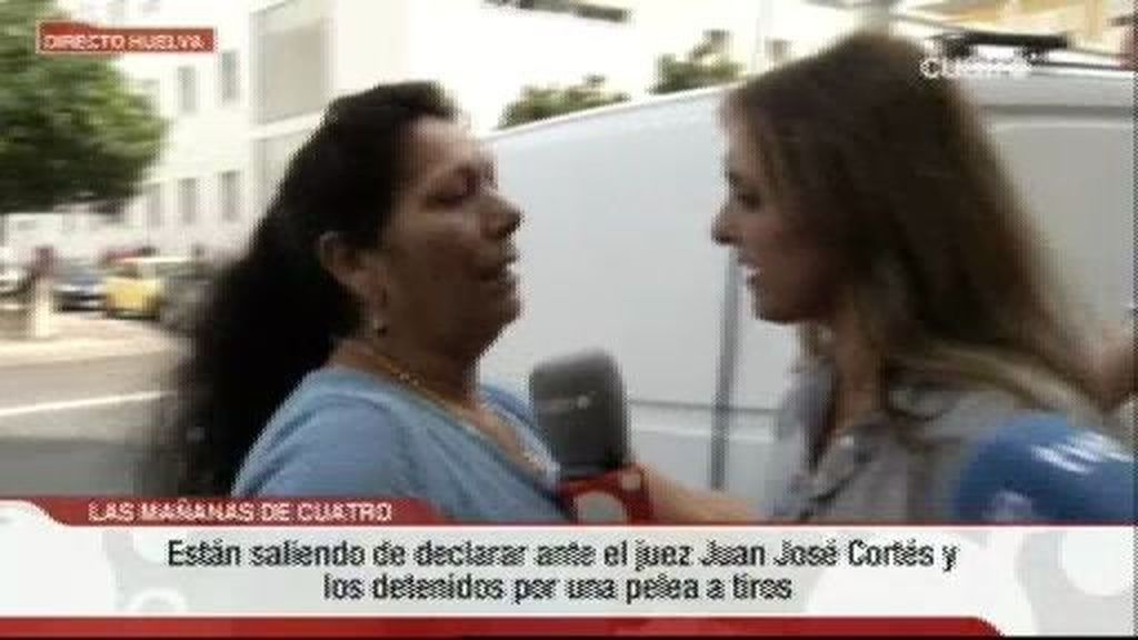 Madre de Juan José Cortés a la salida