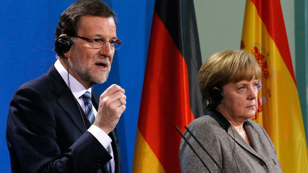 Rajoy: "Todo lo que se refiere a mí y a mis compañeros no es cierto salvo alguna cosa"
